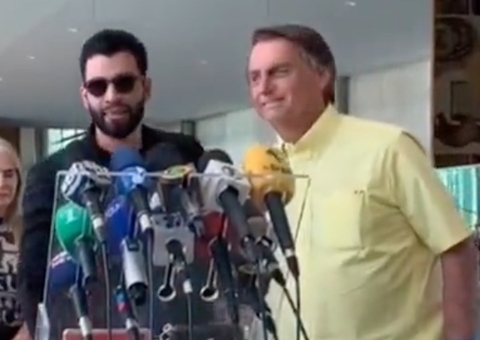 Ao lado de Bolsonaro, Gusttavo Lima diz que ‘não vai trocar o certo pelo duvidoso’