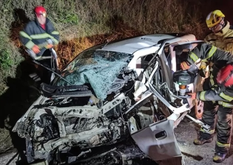 Bebê e mais 6 pessoas morrem em acidente gravíssimo entre carros
