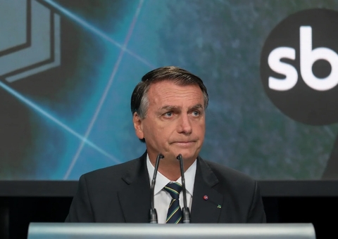 Bolsonaro diz que Lula ‘brochou’ ao não comparecer em debate no SBT