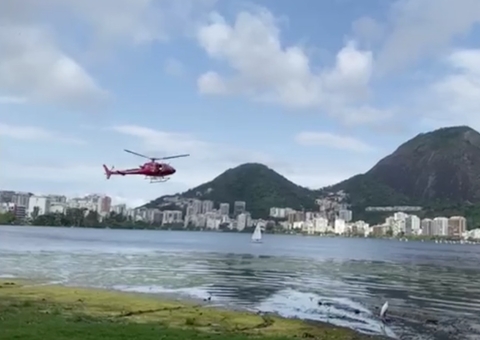 Helicóptero com 5 pessoas cai na Lagoa Rodrigo de Freitas