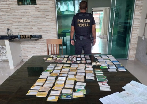 Comerciantes são alvos da PF no Amazonas por reterem cartões do Bolsa Família e cobrar juros de 30%
