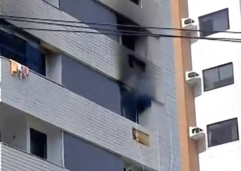 Mãe e filha morrem durante incêndio em apartamento 