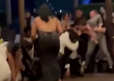 Concurso de beleza termina em pancadaria; vídeo