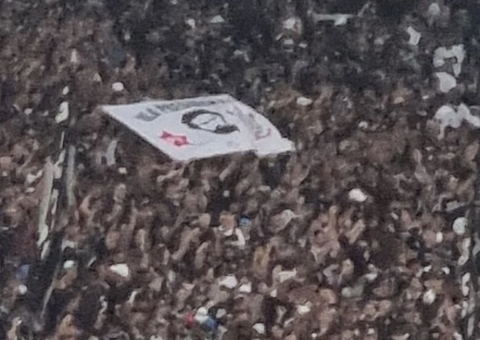 Após bandeira pró-Lula, Gaviões da Fiel declara isenção nas eleições