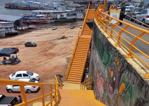Escadaria na orla da Manaus Moderna é revitalizada