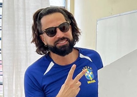 Latino comete erro de português ao protestar contra vitória de Lula e vira piada