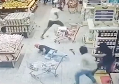 Vídeo: Execução em supermercado causa correria e pânico; duas crianças foram atingidas