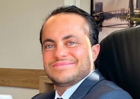 Thammy Miranda faz transplante capilar e mostra os primeiros resultados