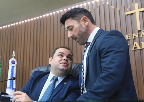 Carlinhos Bessa é mais um a apoiar reeleição de Roberto Cidade à presidência da Aleam