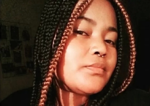 Mulher mata homem estrangulado para escapar de estupro e é presa