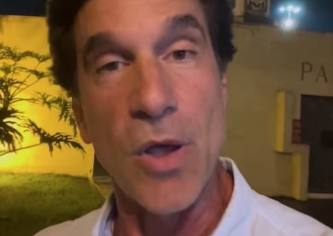 Victor Fasano participa de manifestação e questiona resultado de relatório das urnas