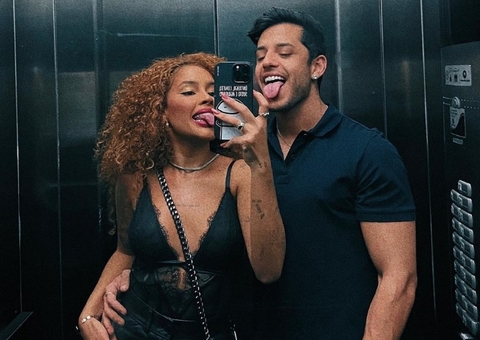 Ônibus com Sthe Matos e o cantor Kevin Jonny capota em acidente na Bahia 