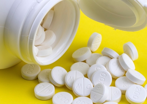 Vendas de remédio para insônia aumentam no Brasil e casos de alucinações disparam