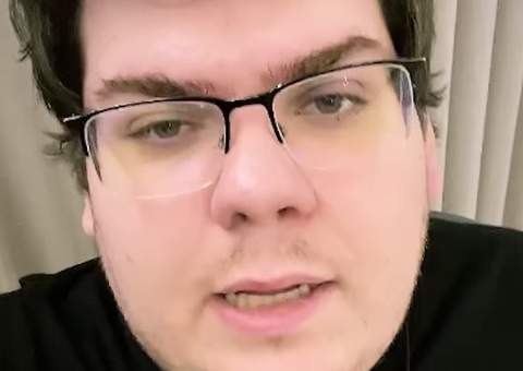 Casimiro contrai covid e desmarca casamento às pressas