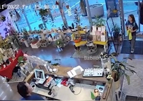 Menino de 10 anos evita sequestro com estratégia genial; vídeo 