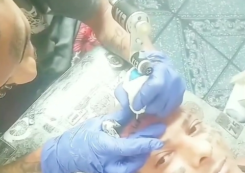 Brasileiro tatua nome de Elon Musk na cabeça para tentar ganhar viagem para Marte; vídeo