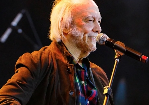 Ao lado de Roberto, Erasmo Carlos se consagrou como Tremendão na Jovem Guarda