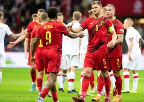 Após tirar Brasil da Copa em 2018, Bélgica estreia com vitória sofrida contra o Canadá