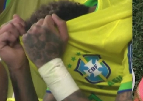 Veja como ficou o tornozelo de Neymar e o momento da contusão
