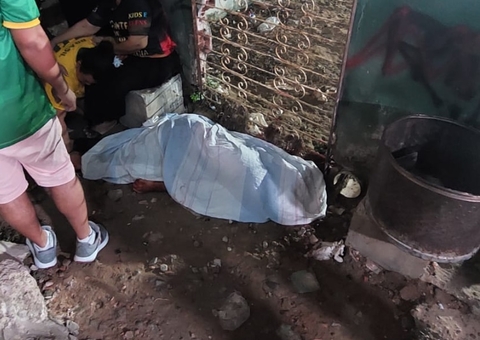 Jovem é assassinado enquanto caminhava na rua de casa em Manaus