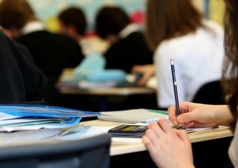 Provas do Enade serão aplicadas neste domingo