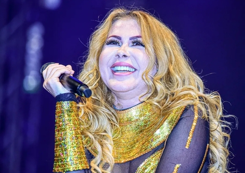 Joelma volta a surgir super inchada em show após se recuperar da covid pela 5ª vez