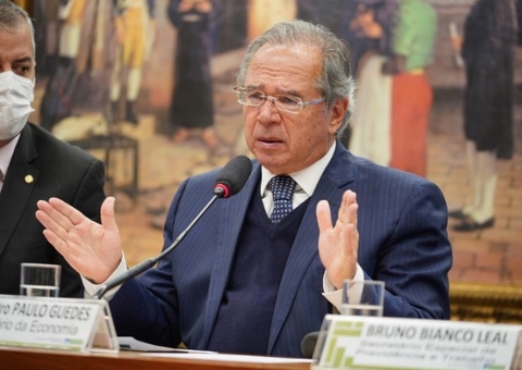 Paulo Guedes terá de explicar nomeação da irmã para Conselho de Educação