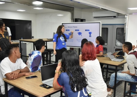 UEA oferece curso gratuito de robótica