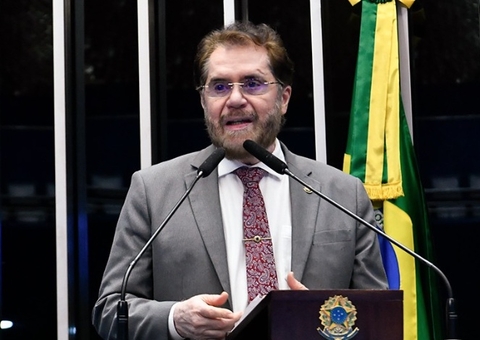 Plínio diz apoiar PEC da Transição se Auxílio Brasil ficar fora do teto de gastos por apenas um ano