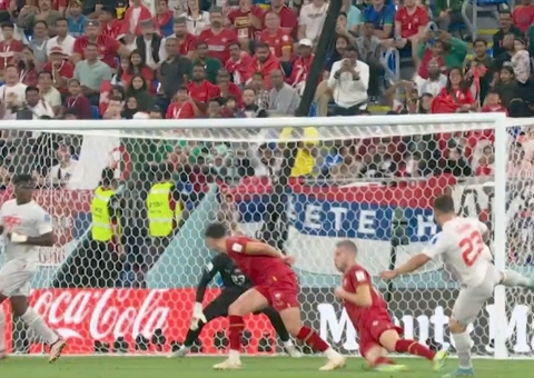 Suíça abre o placar com Shaqiri, mas Sérvia logo empata a partida