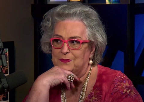 Há 40 anos sem transar, Mamma Bruschetta dispensa sexo com ficante novinho