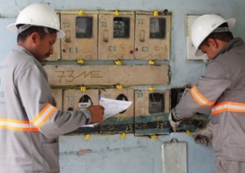 Amazonas Energia deve indenizar cliente de Manaus por falhas elétricas