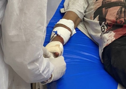 Homem leva tiros nas mãos, procura hospital e acaba preso em Manaus