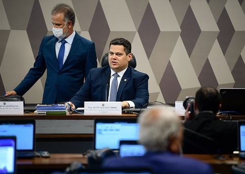 No Senado, PEC da Transição está na pauta de votação da CCJ desta terça