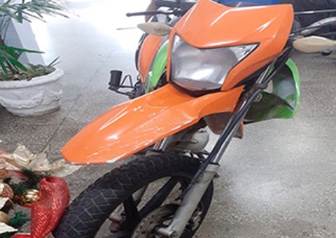 Jovem compra motocicleta roubada de amigo e é preso em Manaus