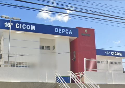 Vizinhos espancam padrasto suspeito de estuprar enteada de 11 anos em Manaus