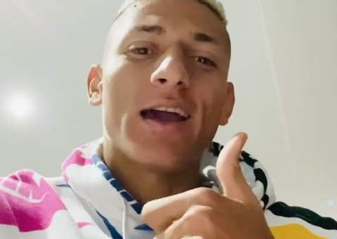 Veja como ficou a tatuagem de Richarlison em homenagem a Neymar, Ronaldo e Pelé