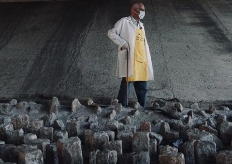 Congresso derruba veto de Bolsonaro a lei contra arquitetura hostil