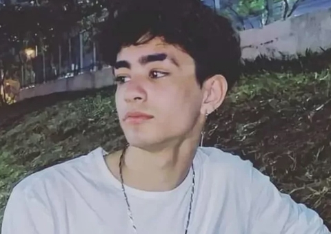 Jovem de 18 anos morre ao cair da sacada da casa da namorada