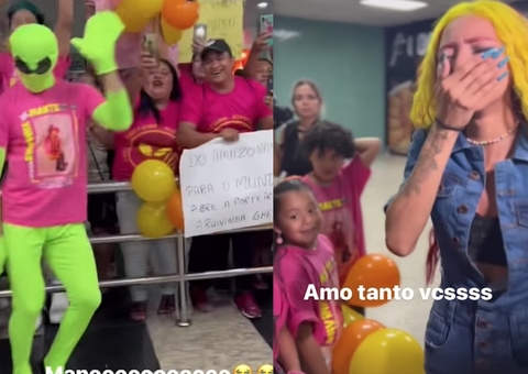 Multidão lota Aeroporto de Manaus para receber Ruivinha de Marte