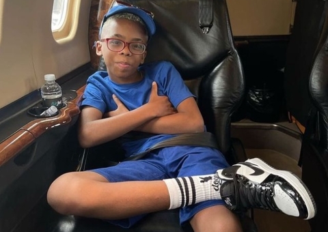 Aos 14, influencer 'Boca de 09' presenteia mãe com carrão