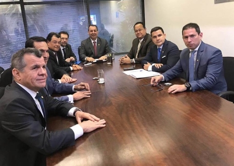 Cinco parlamentares do Amazonas votaram a favor do aumento dos próprios salários 