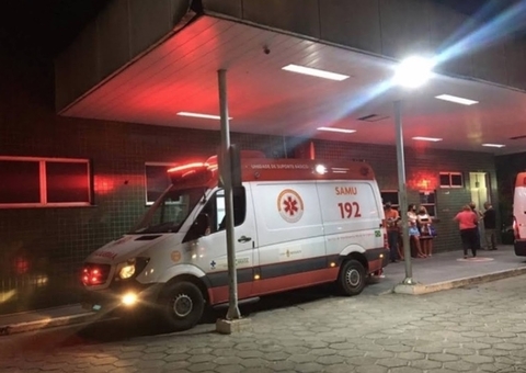 Homem leva tiro no rosto enquanto conversava na calçada de casa em Manaus