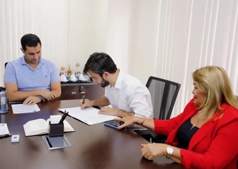 Defensor geral dá posse a mais um servidor concursado na DPE-AM