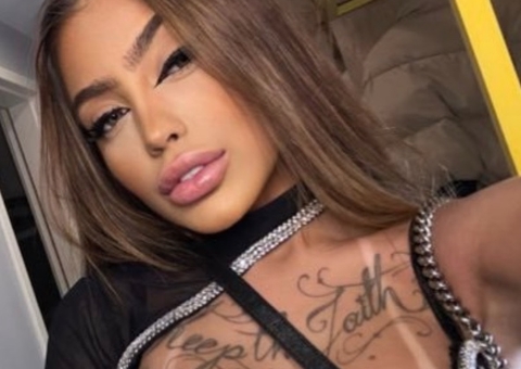 Nua, MC Mirella aparece na privada nos bastidores do 'De Férias com o Ex'