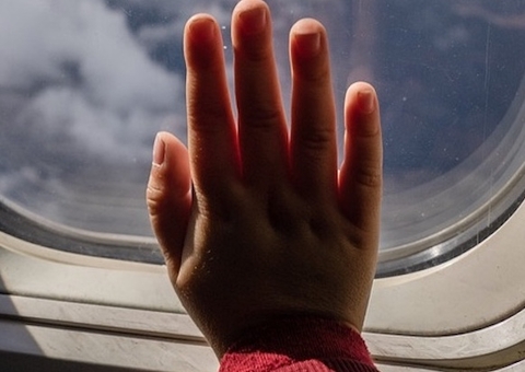  Responsáveis devem seguir regras para viagens de menores