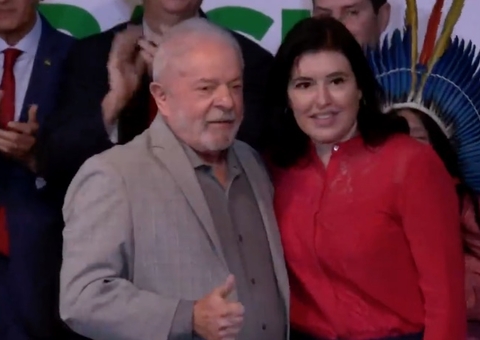 Lula anuncia novos ministros e confirma Tebet no Planejamento