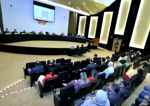 TCE-AM fecha ano com selo diamante de transparência e modernização 