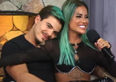 Tati Zaqui e Thomaz Costa terminam namoro e viram piada: 'acabou o Power Couple, acabou o amor'