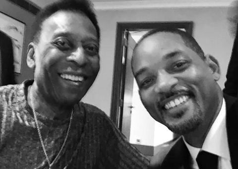 Will Smith homenageia Pelé com foto de encontro: 'o maior de todos os tempos'